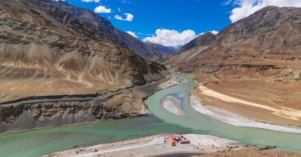 The Indus and Zanskar rivers are seen in the area of Leh, Ladakh, India. (Shutterstock Photo)