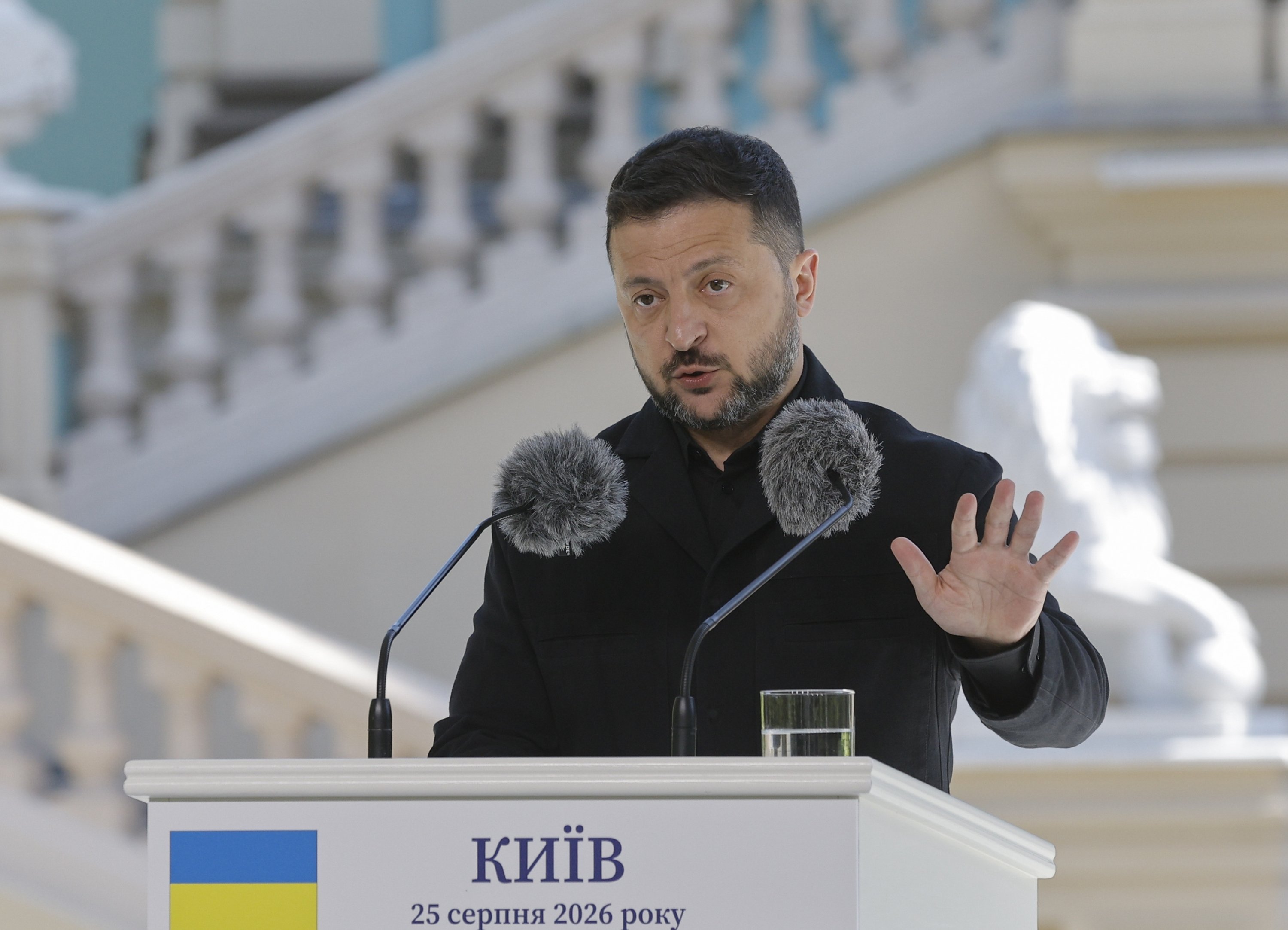 Zelenskyy warns Russian airspace now ‘completely unsafe’ amid war