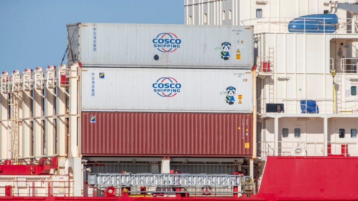 Shipping giant Cosco accused by US of collecting intel for Beijing