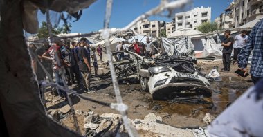 Locals gather at the site of an Israeli airstrike in Gaza City, Palestine, Sept. 1, 2026. (EPA Photo)