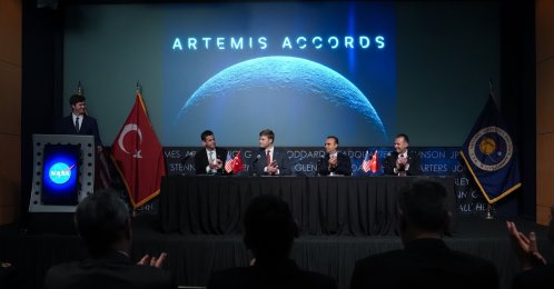 NASA Administrator Jared Isaacman (2nd-L), Industry and Technology Minister Mehmet Fatih Kacır (2nd-R) and Turkish Space Agency (TUA) President Yusuf Kıraç (R) attend the ceremony marking Türkiye's signing of the Artemis Accords, Washington, U.S., Aug. 31, 2026. (AA Photo)