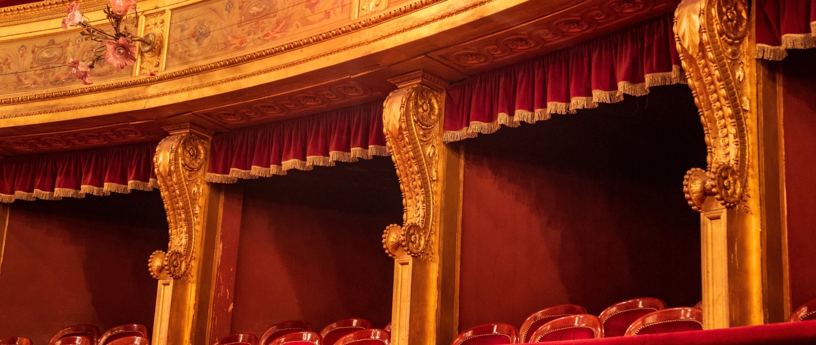 The Istanbul State Opera and Ballet (IDOB) will open its 2026-27 artistic season on Sept. 19 with Beethoven’s "Symphony No. 9." (Shutterstock Photo)