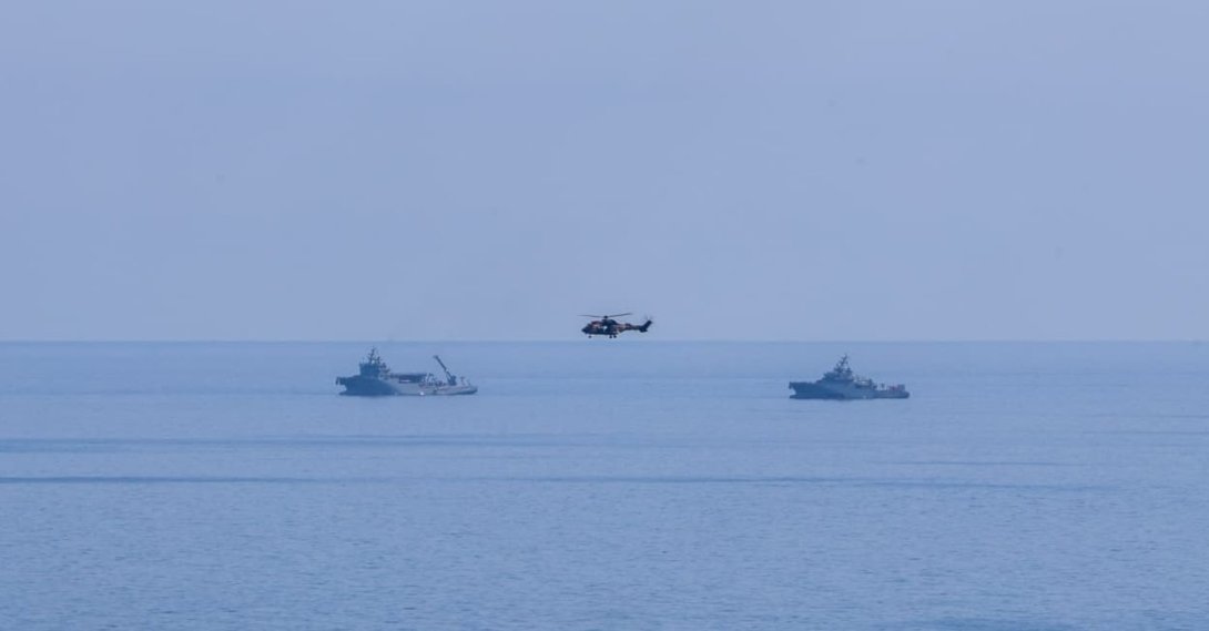 Turkish Navy’s TCG Alemdar joins search operations for the capsized passenger vessel, Girne, TRNC, Sept. 1, 2026. (AA Photo)