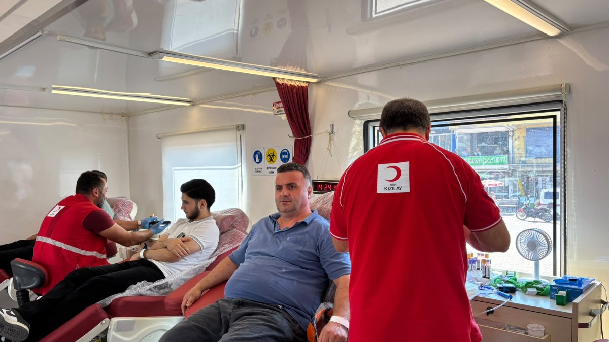 People donate blood during a two-day blood donation campaign organized by the Turkish Red Crescent, Çorum, Türkiye, Aug. 19, 2026. (AA Photo)