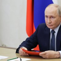 Russia's President Vladimir Putin chairs a meeting with permanent members of the Security Council via a video link, Moscow, Russia, Sept. 4, 2026. (Reuters Photo)