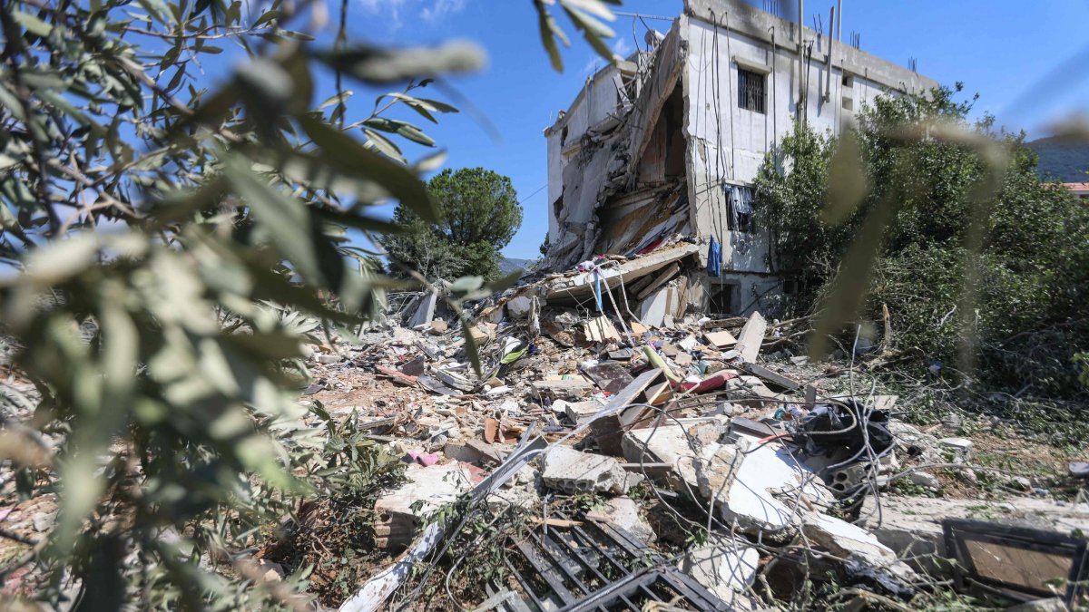 A building destroyed in an Israeli airstrike in the southern Lebanese village of Arab Salim, southern Lebanon, Sept. 6, 2026. (AFP Photo)