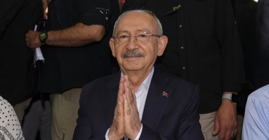CHP leader Kemal Kılıçdaroğlu greets supporters at an event, Izmir, western Türkiye, Sept. 3, 2026. (AA Photo)