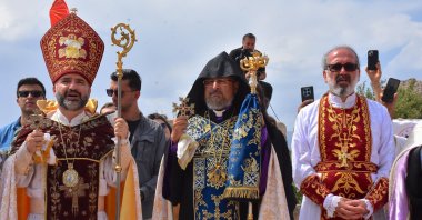 Armenian Patriarch Sahak Maşalyan (C) attends the religious service at Akdamar Church, Van, eastern Türkiye, Sept. 6, 2026. (AA Photo)