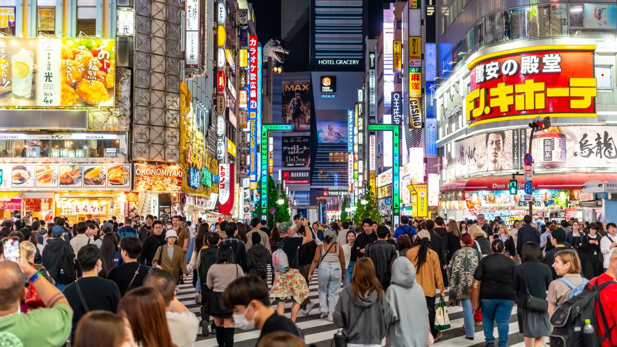 Tourists walk and shop in Shinjuku, Tokyo, Japan, Nov. 4, 2024. (Shutterstock Photo)