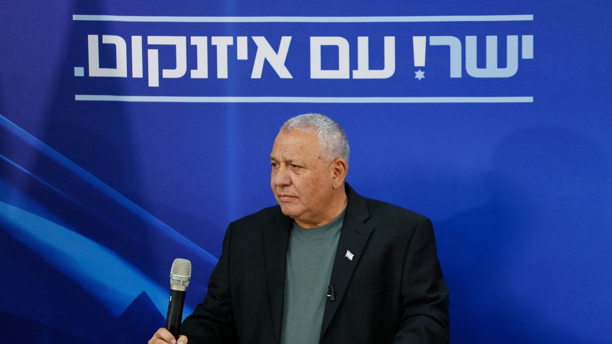 Israeli opposition leader and former military chief Gadi Eisenkot speaks as he campaigns ahead of Israel's upcoming general election, in Kiryat Malachi, Israel, Aug. 17, 2026. (Reuters Photo)