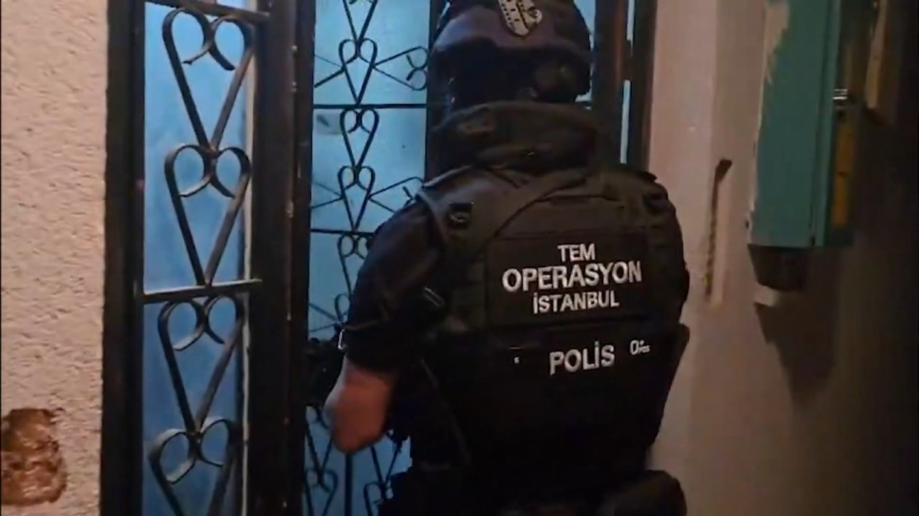 Turkish police target Daesh financial network, detain 9 in Istanbul