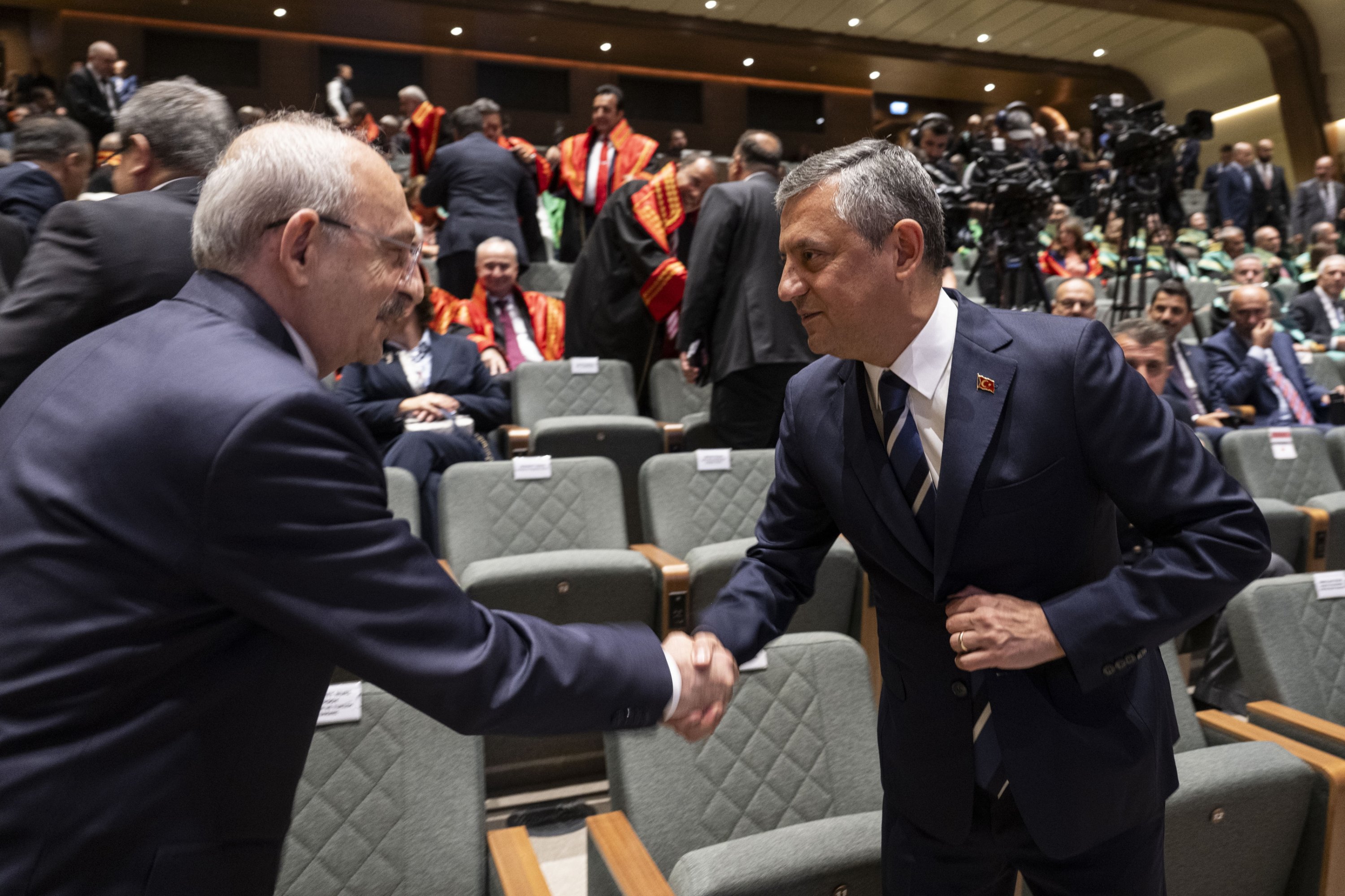 CHP leader eyes alliance with splinter YP in Turkish elections