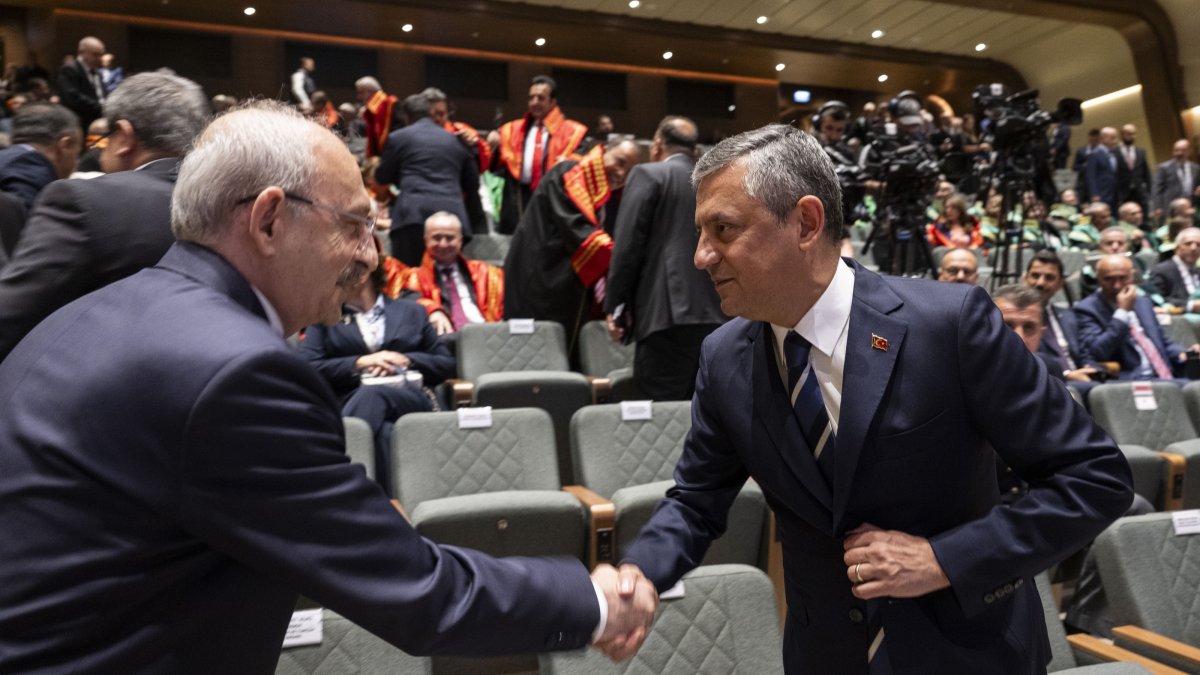 CHP leader Kemal Kılıçdaroğlu (L) shakes hands with YP Chair Özgür Özel during an event, Ankara, Türkiye, Sept. 1, 2026. (AA Photo)