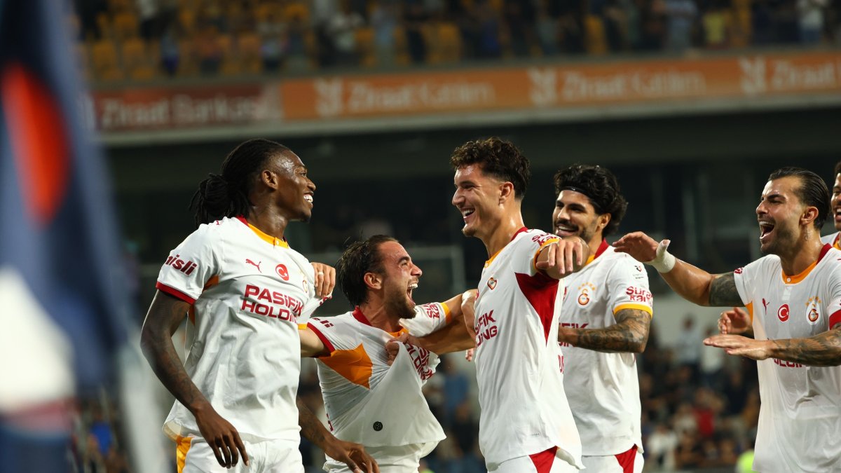 Galatasaray players celebrate during the Süper Lig match against Istanbul Başakşehir, Istanbul, Türkiye, Sept. 4, 2026. (IHA Photo)