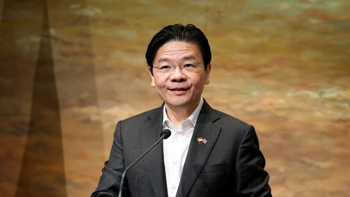 Singapore's Prime Minister Lawrence Wong attends a press conference with Thailand's Prime Minister Anutin Charnvirakul (not pictured) in Bangkok, Thailand, Sept. 2, 2026. (Reuters Photo)