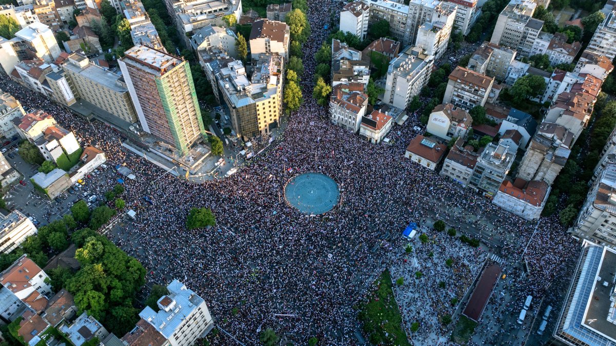People take part in an anti-government protest decrying corruption and calling for early elections following the collapse of a railway station canopy in Novi Sad that killed 16 in November 2024, in central Belgrade, May 23, 2026. (AFP File Photo)