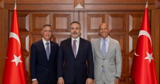 Foreign Minister Hakan Fidan meets wıth U.S. Ambassador Tom Barrack and U.S. Rep. Daniel Issa in Ankara, Sept. 8, 2026. (Foreign Ministry Handout)