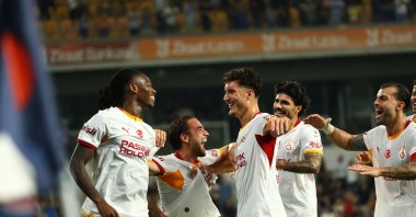 Galatasaray players celebrate during the Süper Lig match against Istanbul Başakşehir, Istanbul, Türkiye, Sept. 4, 2026. (IHA Photo)