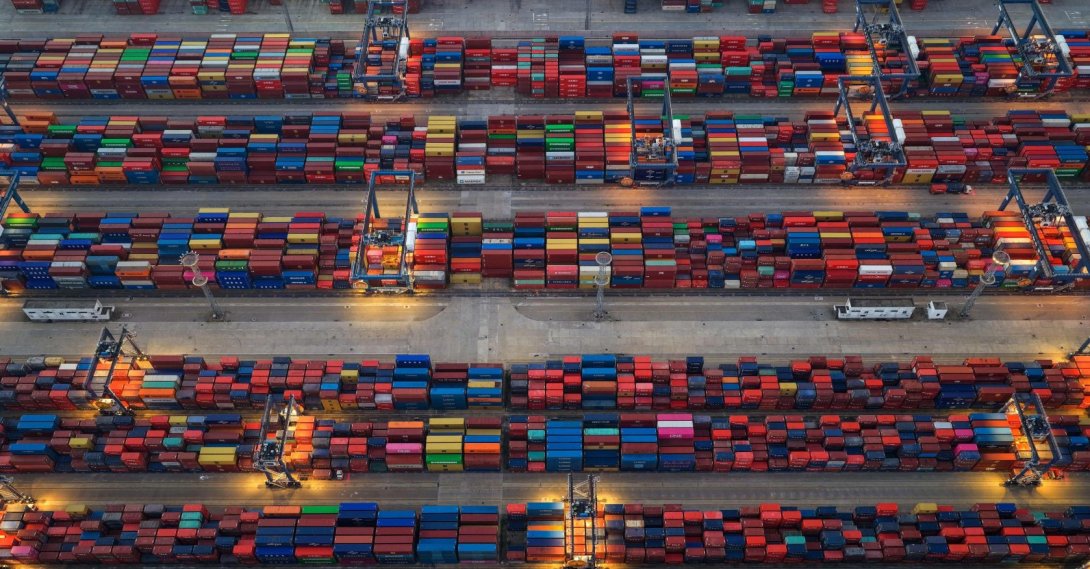 Containers are seen at the container terminal of Nanjing Port, eastern Jiangsu, China, Sept. 8, 2026. (AFP Photo)