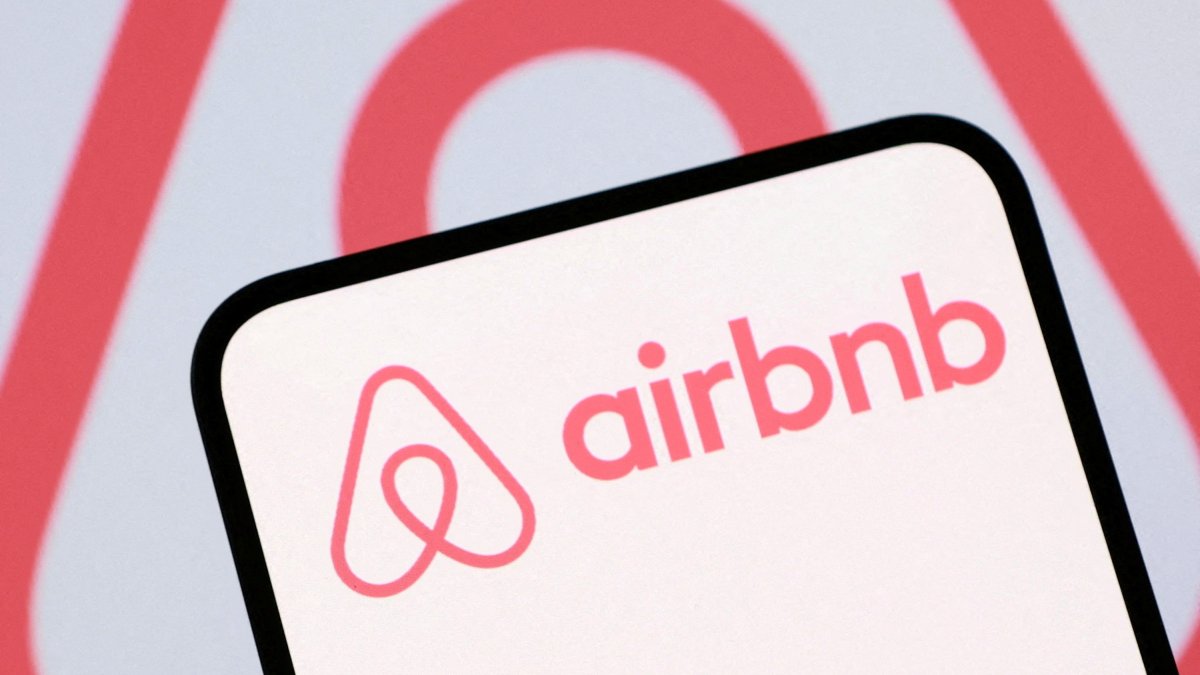 Airbnb logo is seen in this illustration taken Aug. 5, 2025. (Reuters Photo)