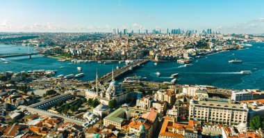 An aerial view of Istanbul, Türkiye. (Shutterstock Photo)