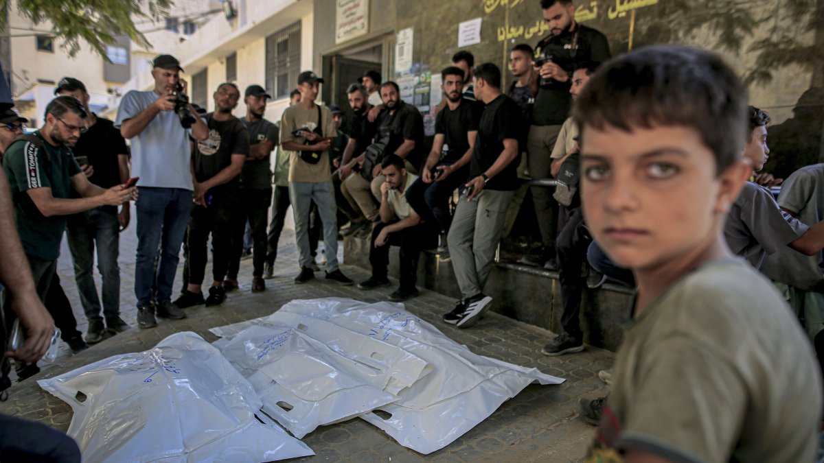 People mourn after an Israeli airstrike killed a Palestinian family of four in Beit Lahia, Gaza Strip, Palestine, Sept. 10, 2026. (AA Photo)