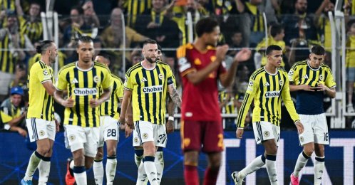 Fenerbahçe&amp;#039;s players celebrate their team&amp;#039;s first goal during the UEFA Champions League first-round, day 1 football match between Fenerbahçe SK and AS Roma at the Chobani Stadium in Istanbul, Türkiye, Sept. 10, 2026. (AFP Photo)