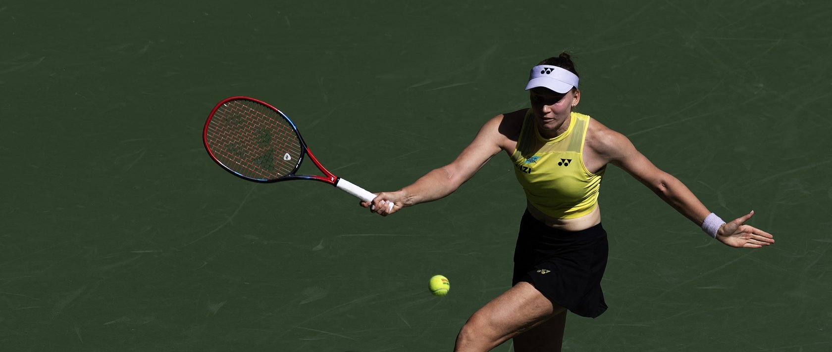 Kazakhstan's Elena Rybakina returns a shot against China's Qinwen Zheng during their Women's Singles Quarterfinal match on Day Eleven of the 2026 US Open at USTA Billie Jean King National Tennis Center, New York City, U.S., Sept. 9, 2026. (AFP Photo)