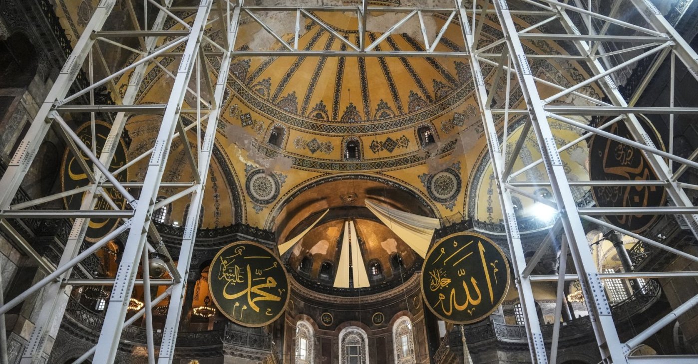 Restoration work continues at Hagia Sophia Grand Mosque, with the eastern half-dome set to undergo structural reinforcement, Istanbul, Türkiye, Sept. 10, 2026. (AA Photo)