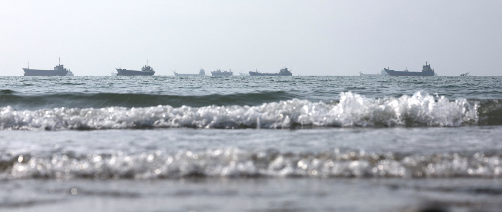 Vessels in the Strait of Hormuz near the beach of Bandar Abbas, Iran, Sept. 5, 2026. (Reuters Photo)