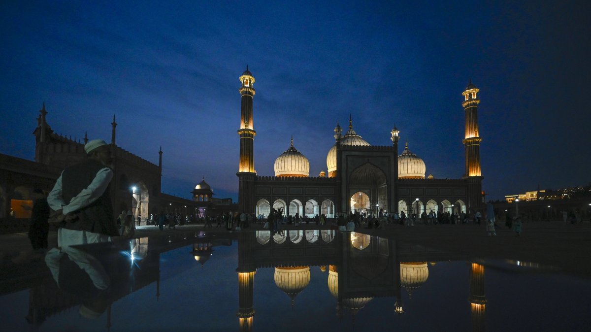 The illuminated Jama Masjid on the eve of Ramadan, New Delhi, India, Feb. 18, 2026. (Getty Images Photo)