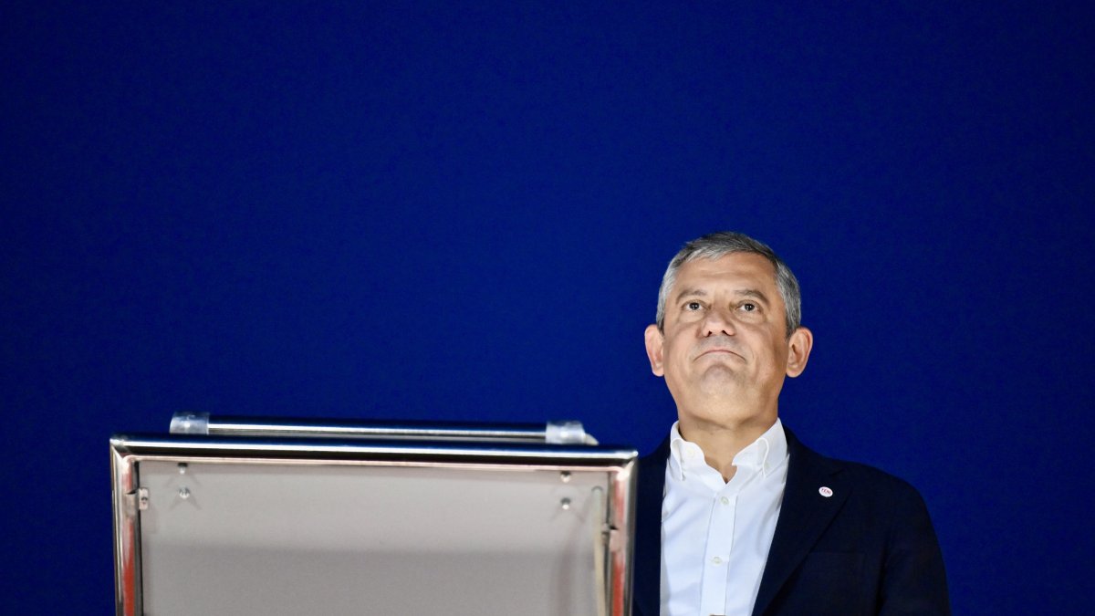 New Party leader Özgür Özel speaks at a rally, Üsküdar, Istanbul, Türkiye, Sept. 12, 2026. (AA Photo)