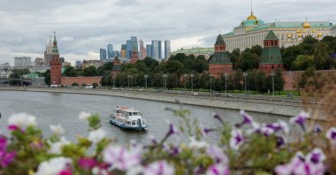 A cruise vessel sails along the Moskva River past the Kremlin in central Moscow, Russia, Sept. 7, 2026. (Reuters Photo)