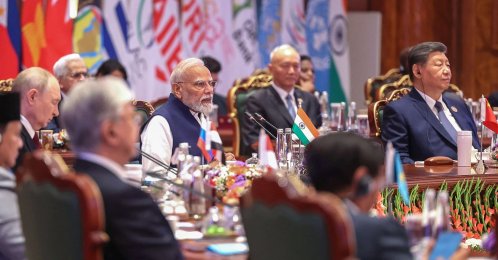Russia's President Vladimir Putin (2nd L), India's Prime Minister Narendra Modi (C) and China's President Xi Jinping (R) attend the 18th BRICS Summit in New Delhi, India, Sept. 13, 2026. (AFP Photo)