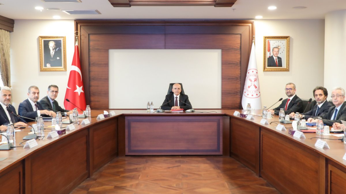Financial Stability Committee meeting chaired by Treasury and Finance Minister Mehmet Şimşek (C) in this photo released on Sept. 14, 2026. (Courtesy of Treasury and Finance Ministry)