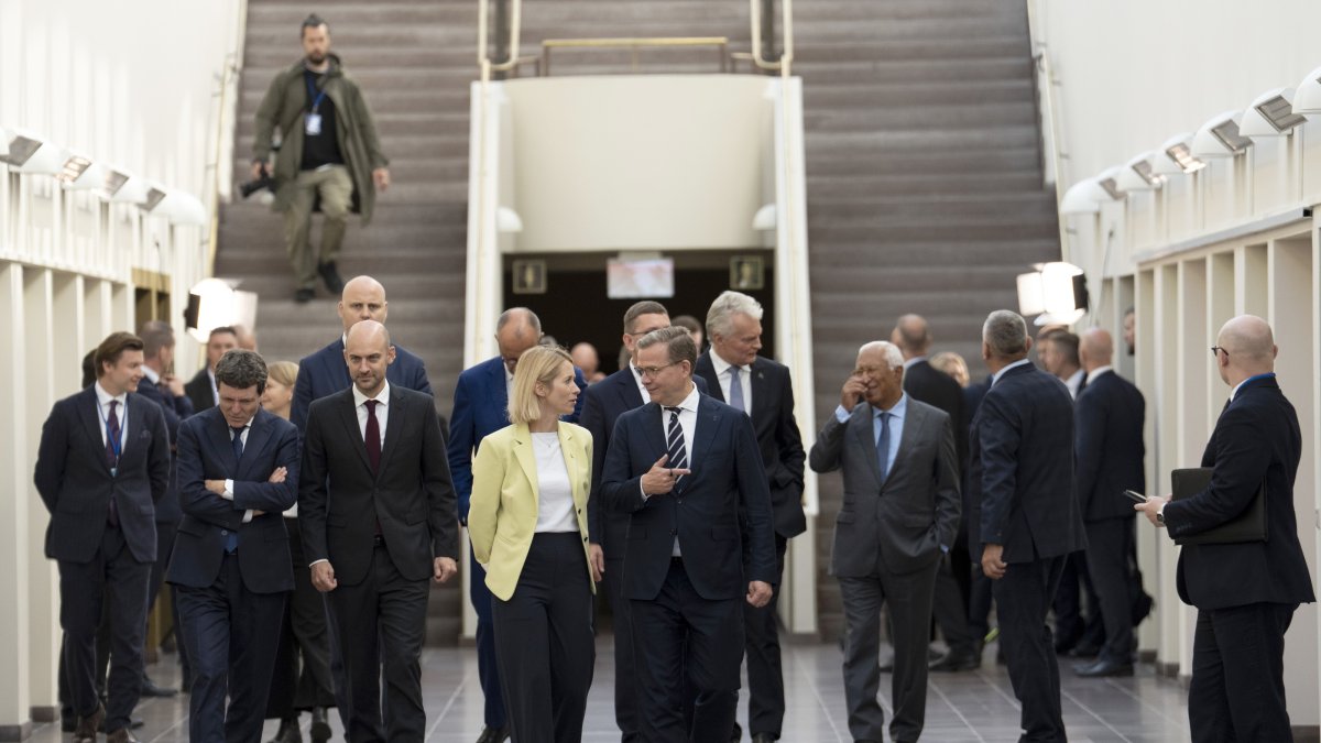 European High Representative of the Union for Foreign Affairs Kaja Kallas (C-L) and Finnish Prime Minister Petteri Orpo (C-R), along with other EU leaders, attend the European Arctic Summit in Rovaniemi, Finland, Sept. 14, 2026. (EPA Photo)