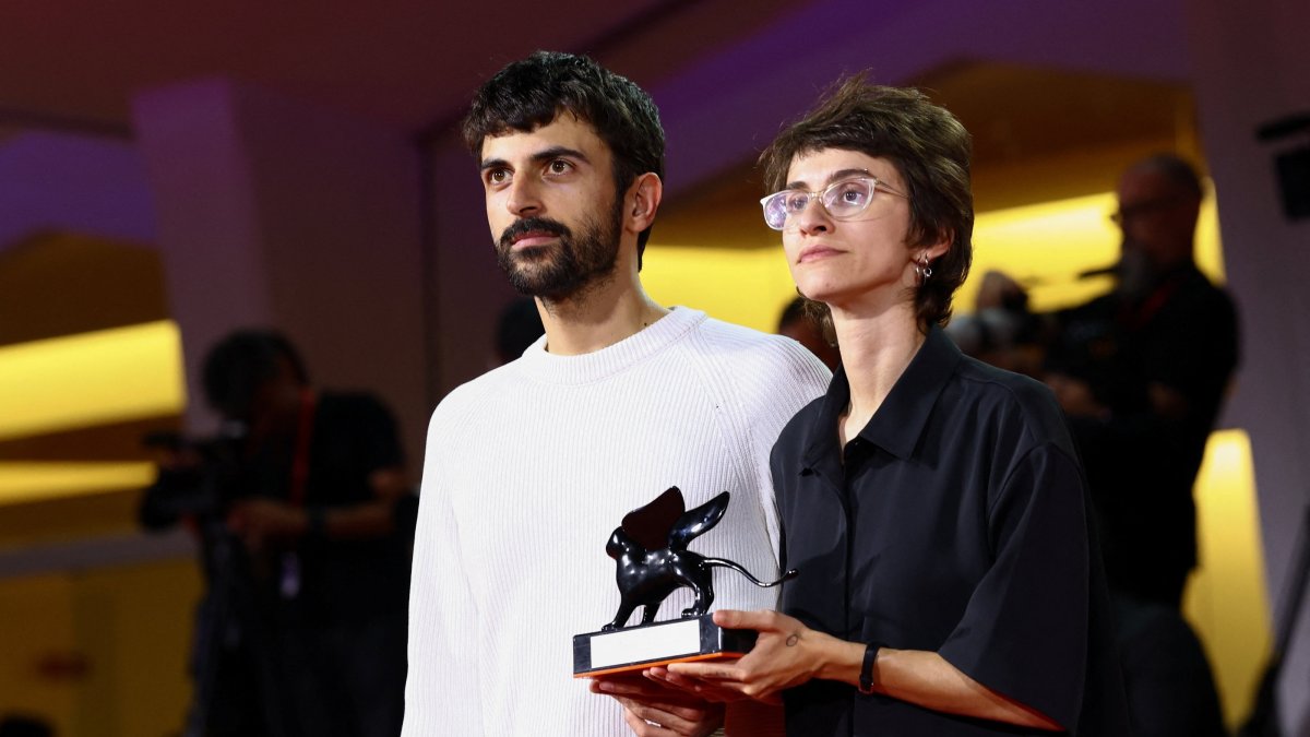 Directors Yuval Abraham and Rachel Szor pose with the Special Jury Award for "Naza" during the closing ceremony of the 83rd Venice International Film Festival, Italy, Sept. 12, 2026. (Reuters Photo)