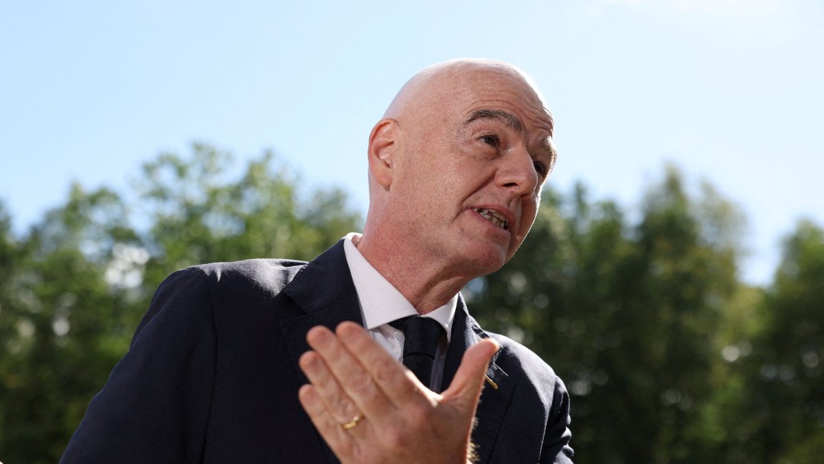 FIFA President Gianni Infantino arrives at the stadium before a FIFA Under-20 Women's World Cup match between Canada and England, Bielsko-Biala, Poland, Sept. 5, 2026. (Reuters Photo)
