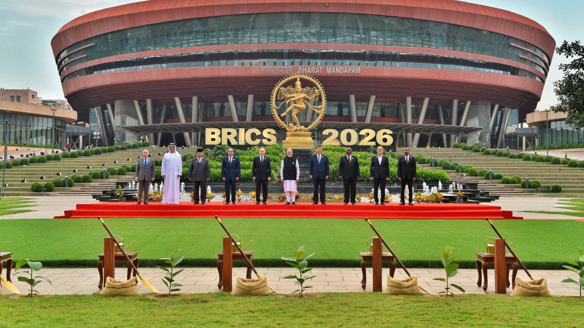 BRICS leaders pose for a family photo during the BRICS summit, New Delhi, India, Sept. 12, 2026. (Reuters Photo)