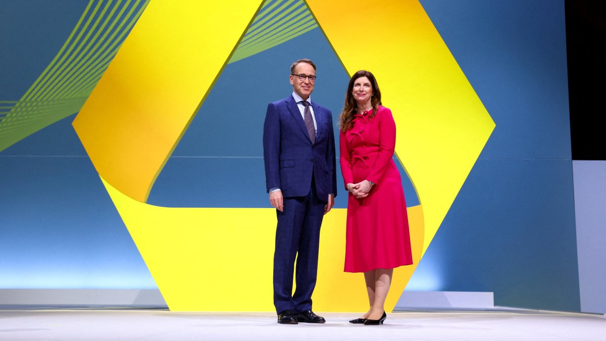 Bettina Orlopp, CEO of Commerzbank, and Chair of the Supervisory Board Jens Weidmann pose on the day of their annual shareholders' meeting in Wiesbaden, Germany, May 20, 2026. (Reuters Photo)
