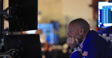 Traders work on the floor of the New York Stock Exchange (NYSE) in New York, U.S., Sept. 9, 2026. (AFP Photo)