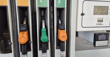 Fuel pump nozzles at a gas station in Adana province, southern Türkiye, Aug. 17, 2026. (Shutterstock Photo)