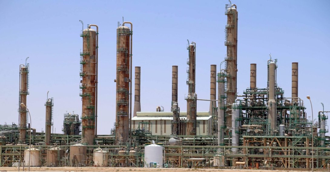 An oil refinery in northern town of Ras Lanuf, Libya, June 3, 2020. (AFP File Photo)
