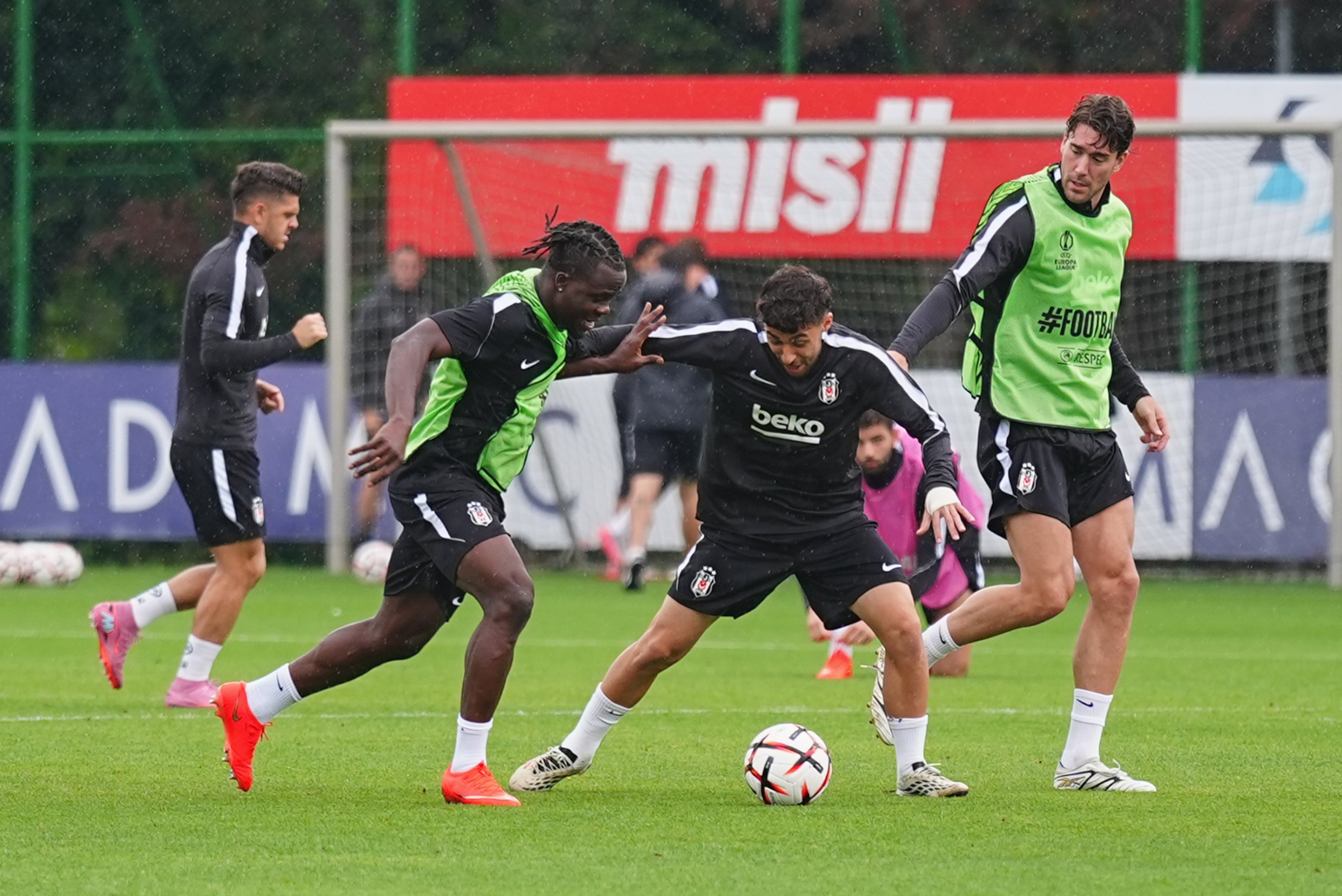 In-form Beşiktaş hosts Olympique Marseille for Europa League opener
