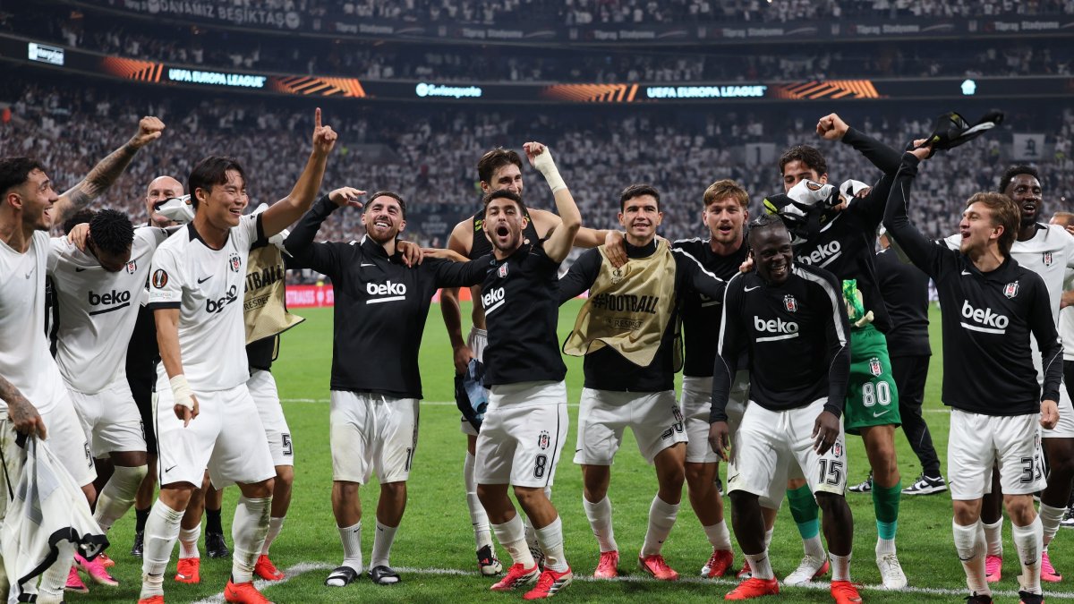 
Beşiktaş players celebrate after the match against Olympique de Marseille, Tüpraş Stadium, Istanbul, Sept. 17, 2026. (Reuters Photo)