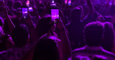 "FOMO can be present in all of us to varying degrees, and its intensity can increase at different stages of our lives." (Getty Images Photo)