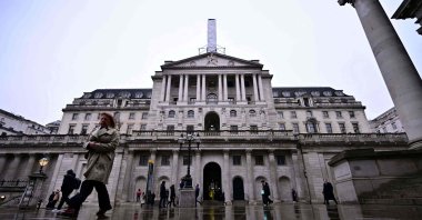 Pedestrians walk past the Bank of England in London, U.K., Feb. 5, 2026. (AFP Photo)