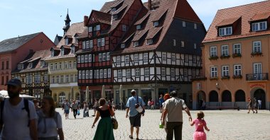 A general view of the historical central plaza with its historic half-timbered construction in Quedlinburg, Saxony-Anhalt, Germany, Aug. 4, 2026. (Reuters Photo)