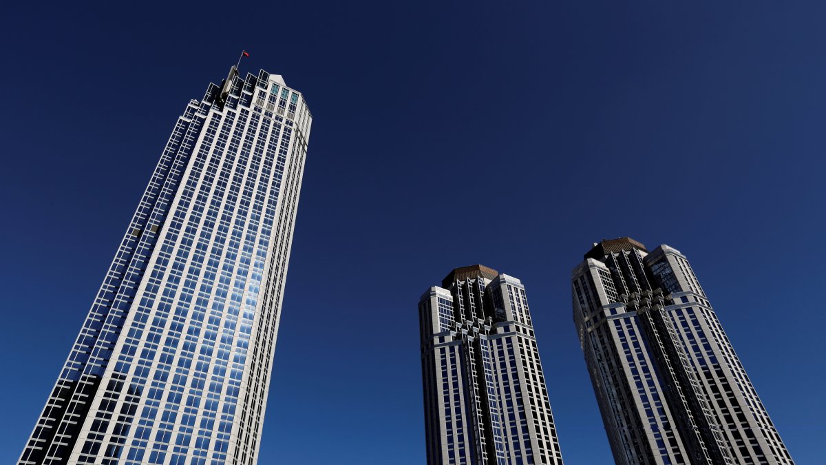 The headquarters of Işbank is seen next to Işbank Towers in Istanbul, Türkiye, Feb. 13, 2020. (Reuters Photo)