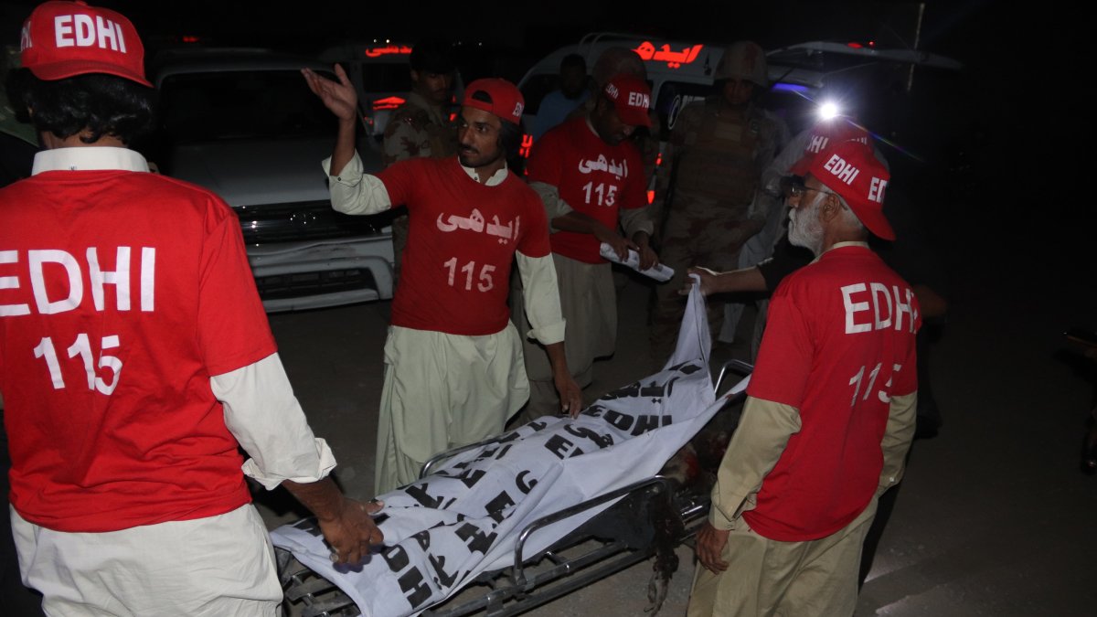 Bodies of the unknown suspected are shifted to a hospital in Quetta, the provincial capital of Balochistan, Pakistan, Sept. 18, 2026. (EPA Photo)